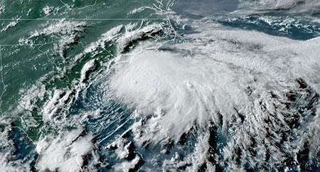 Hurricane Evacuation Checklist: Don’t Leave Your House Without Doing These Things First